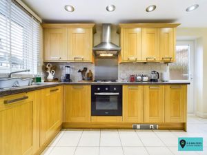 Kitchen- click for photo gallery